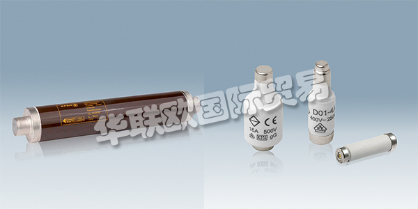 EFEN于1922年成立，生產(chǎn)高質(zhì)量的熔斷器產(chǎn)品。EFEN的質(zhì)量和環(huán)境管理體系證明了EFEN對(duì)高質(zhì)量的承諾，符合DIN ISO 14001，DIN ISO 9001和BD OHSAS 18001的認(rèn)證。EFEN為客戶提供完善可靠的解決方案，為從發(fā)電到電力存儲(chǔ)的安全接口以及用戶的選擇性調(diào)節(jié)提供了一致的解決方案，綜合解決方案可確保電源，基礎(chǔ)設(shè)施和工業(yè)各個(gè)領(lǐng)域的最高安全性，智能解決方案可確保可靠的通信和配電系統(tǒng)的最大可用性。下文為您介紹EFEN熔斷器。